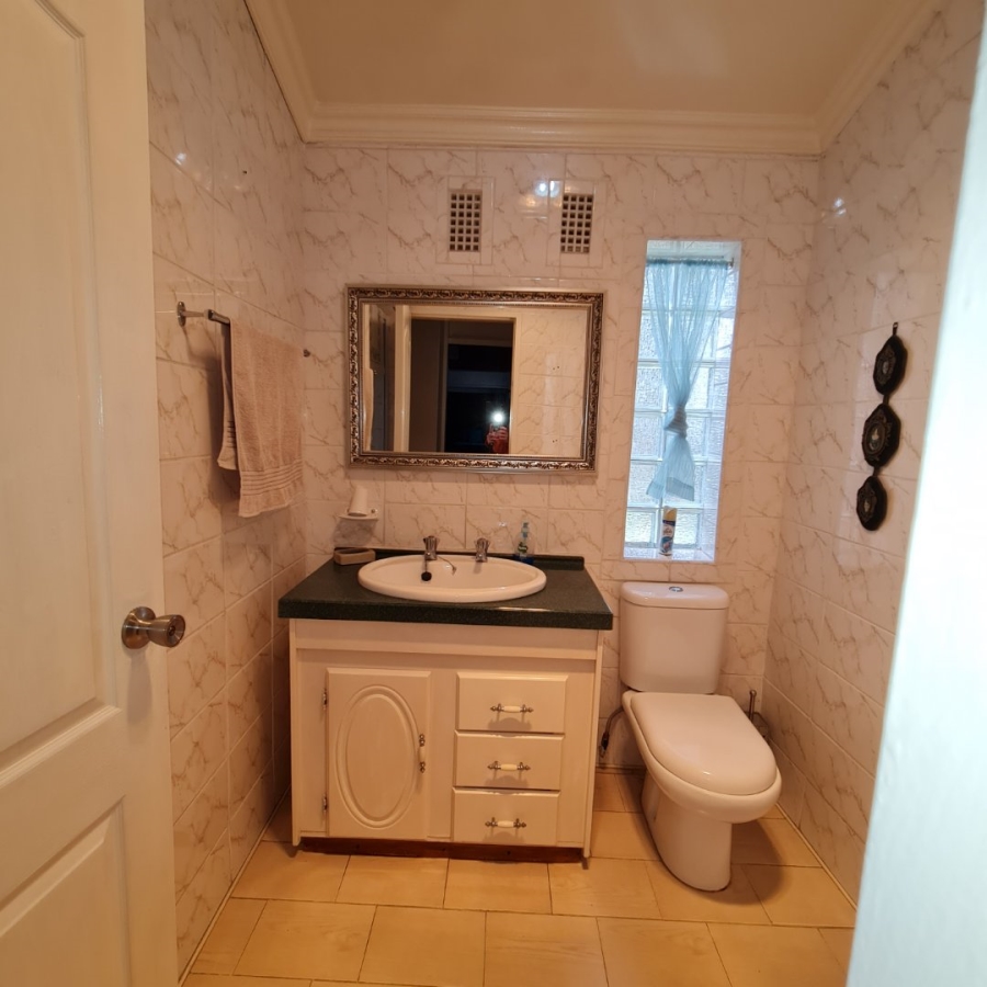 6 Bedroom Property for Sale in Sasolburg Free State